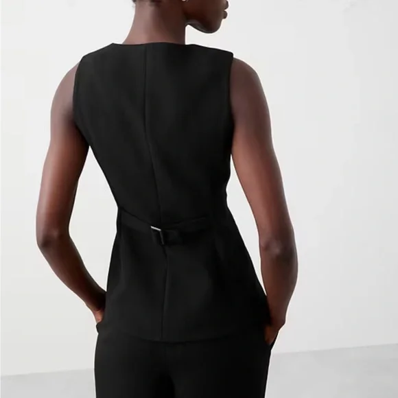 Banana Republic  WEAVE VEST - Picture 2 of 5